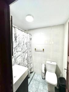 LaCasita Independent Cottage for 5 Ppl Located 7 mins from Downtown