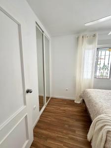 Benalmádena coastal apartment