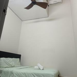 Cozy Zen next to Setia City Mall with Netflix