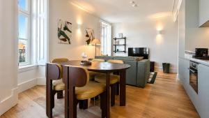 Two-Bedroom Deluxe Apartment with City View