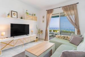 GuestReady - Beachfront in Torrox