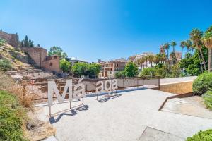 Cubos Espronceda Malaga Apartment