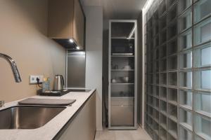 Resume apartments