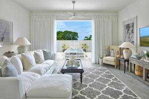 Tropical Oasis by Beach with Pool - Footprints South