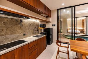 Villa Svargi D 3BR Luxury W PrivatePool near padang padang