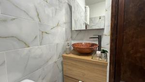 Bohemian Art-Filled Flat in Heart of Bucharest