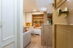 Boutique apartment next to the Cathedral and the Giralda
