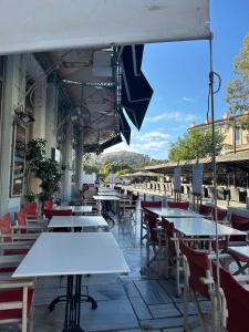 Iliotropio Athens, Thisio