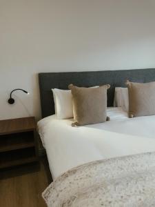 One Bed Apt at Planet Africa Modern Cozy Secure Sea Point