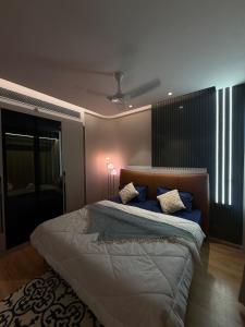 Touscana House by Key&Cove M3M My Den, sec67 GGN
