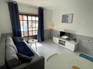 Charming Coastal Apartment 200 m from the Promenade