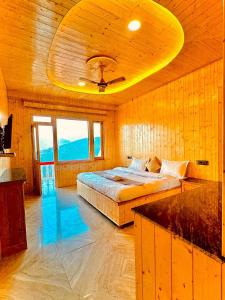 Hotel Holiday Home Khajjiar