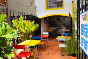 Vecinos by La Palmera