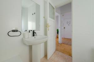 New Apt para 7pax en el corazon de Madrid-Centro