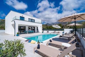 Villa Invigo Lux 4BD Private Pool