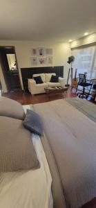 Luxury apartment in Parque 93 includes electric car