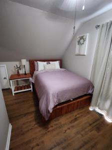 9 secluded king bed sleep 12
