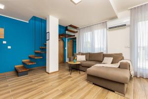 Blue Bottle Apartment - 1BD near Mall Plovdiv by Flat Manаger