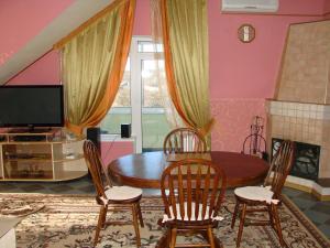 Suite with Fireplace room in Hotel Pribrezhnaya