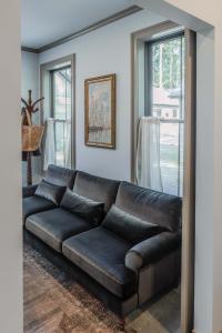 Bellflower - Cozy One Bedroom Villa at Petite Acres