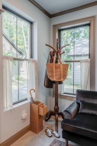 Bellflower - Cozy One Bedroom Villa at Petite Acres