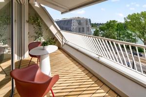 Historic Center Apartment - Near Castle & River
