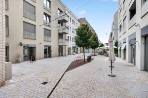 Historic Center Apartment - Near Castle & River