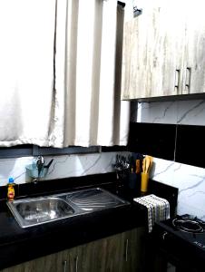 Cosy Greys Stay 1 Bedroom near Airport and Sgr