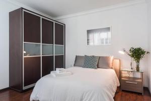 Condesa Residence Campeche 8 Urban Elegance 2BR 1BA Apartment with Large Living Areas