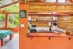Casa Campesina Familiar Río, BBQ, Billar en villaclard Los Cacaos