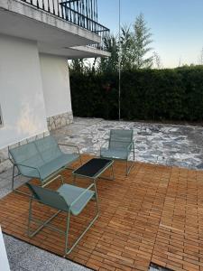 Casa do Castelo - Calm and lovely 2 & 3 bedroom Apt Near the Beach