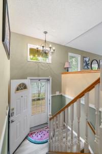 Cottage Cove 7Beds Family Retreat by Sylvan Lake