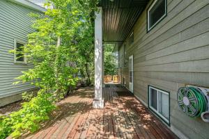 Cottage Cove 7Beds Family Retreat by Sylvan Lake