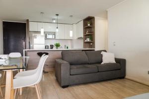 Exclusive Apt in Las Condes Balcony & Pool