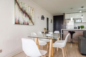 Exclusive Apt in Las Condes Balcony & Pool