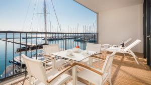 Studio with Sea View room in Marina Baotić Apartments