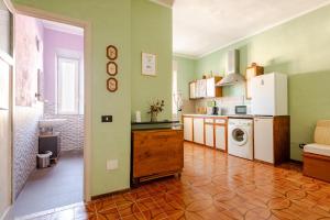 Rombolino Guest House -Free Parking - Vicino al PalaLivorno "Modigliani Forum"