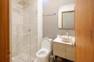 Luxury Condo at Amira District Rooftop Infinity