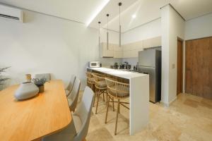 Luxury Condo at Amira District Rooftop Infinity