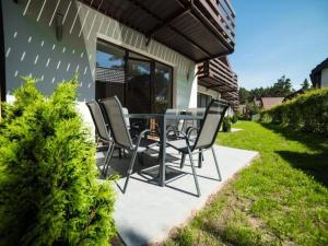 Comfortable, two-story holiday home, summer pool