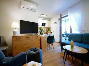 Comfortable holiday homes with terraces, Mielenko