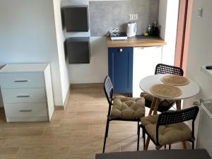 Room for 4 people with kitchenette