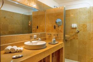 Grand MiramarLuxury Suites & Residences