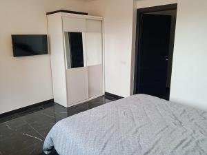 Appartement Gueliz Bien Ensoleillé avec Terrasse