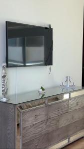 Big Luxury Condo - Zona Dorada