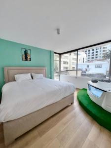 King Bed with Private Jacuzzi