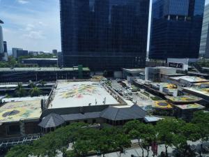 Uptown Parksuites Tower 1