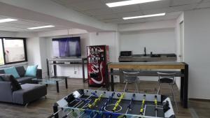 Modern Loft King Bed, Wifi Smart Lock