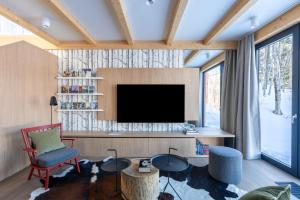 Cormorant Rock 3-Bedroom Oceanfront Chalet