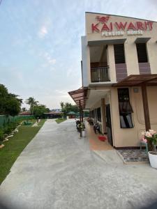 Kaiwarit Pension House